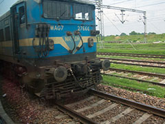 Chhath Puja Special Train : जानें, छठ पूजा के लिए चलने वाली स्पेशल ट्रेनों का रूट और समय...