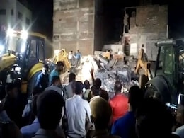 इंदौर: भरभराकर गिरा होटल और हो गई 10 लोगों की मौत, घायलों को इतने रुपये का मिलेगा मुआवजा इंदौर: भरभराकर गिरा होटल और हो गई 10 लोगों की मौत, घायलों को इतने रुपये का मिलेगा मुआवजा