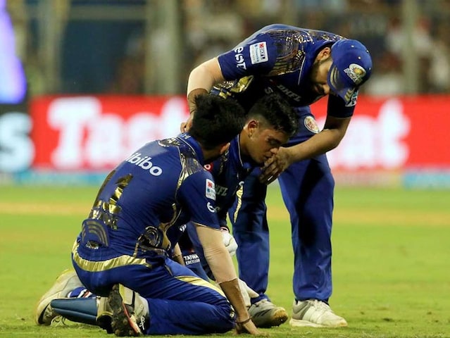 IPL 2018: Hardik Pandyas Freak Throw Leaves Ishan Kishan Badly Injured, Tenders Apology On Twitter