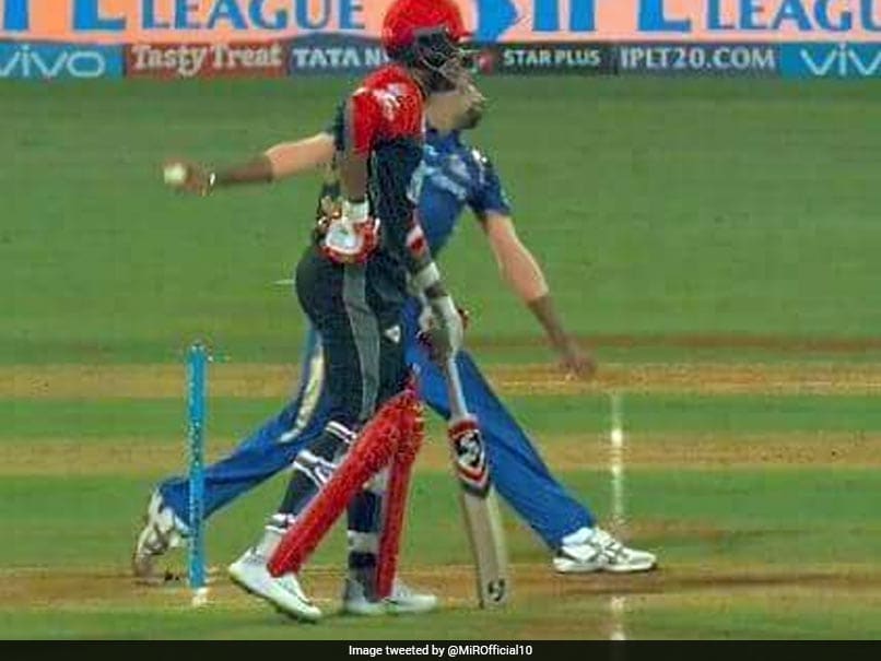 IPL 2018: Umesh Yadav Gets Out And Umpires Check For No Ball. Replay Places Batsman At Non-Striker IPL 2018: Umesh Yadav Gets Out And Umpires Check For No Ball. Replay Places Batsman At Non-Striker