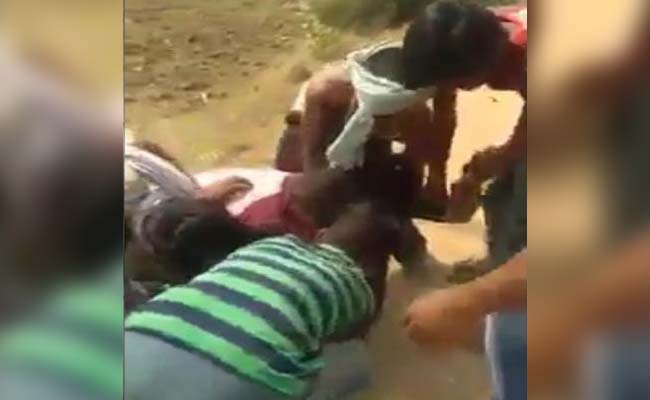 Reep Girl Sleeping Boy Sex - Jehanabad Molestation: In Video, Girl Attacked By 8 In Bihar, Clothes  Ripped Off. No One Helped