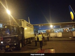 Wing Of Jet Airways Plane Grazes Catering Van At Delhi Airport Wing Of Jet Airways Plane Grazes Catering Van At Delhi Airport