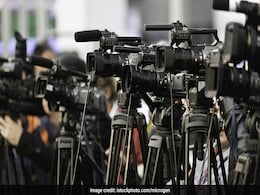 'पत्रकारों को निशाना बनाया गया, ये G7 में प्रधानमंत्री मोदी के भाषण के उलट' : एडिटर्स गिल्ड ऑफ इंडिया 'पत्रकारों को निशाना बनाया गया, ये G7 में प्रधानमंत्री मोदी के भाषण के उलट' : एडिटर्स गिल्ड ऑफ इंडिया