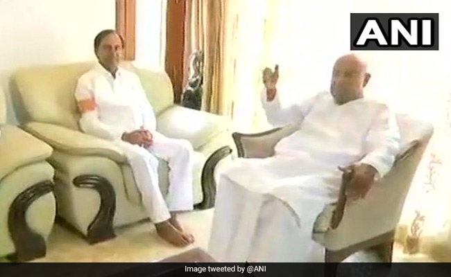 K Chandrasekhar Rao, Former PM Deve Gowda Discuss "Federal Front" For 2019 General Election