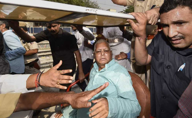 Lalu Yadav Protests Release By AIIMS, Screams Conspiracy By "PM Modi"