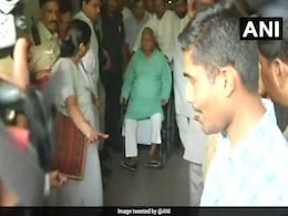 लालू ने AIIMS से कहा - कुछ हुआ तो आप जिम्मेदार होंगे, AIIMS ने दे दी छुट्टी लालू ने AIIMS से कहा - कुछ हुआ तो आप जिम्मेदार होंगे, AIIMS ने दे दी छुट्टी