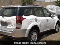 Mahindra XUV500 Facelift Spotted At Dealership Yard Ahead Of Launch Mahindra XUV500 Facelift Spotted At Dealership Yard Ahead Of Launch