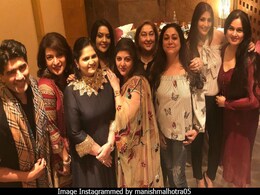 Tina Munim, Sonali Bendre, Padmini Kolhapure Dined With Manish Malhotra. Pics Here Tina Munim, Sonali Bendre, Padmini Kolhapure Dined With Manish Malhotra. Pics Here