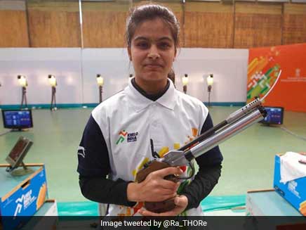 CWG Gold Medallist Manu Bhaker Dismisses Controversy, Says She Sat On The Ground By Choice