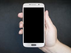 Aadhaar: Supreme Court Extends Deadline for Linking With Mobile Phone Connections