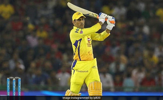 IPL में एक छक्के के इतने रन चाहते हैं धोनी, इस खिलाड़ी ने दिया धमाकेदार IDEA