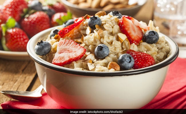 Skipping Breakfast May Lead To Weight Gain; Top 5 Quick Breakfast Ideas For Weight Loss