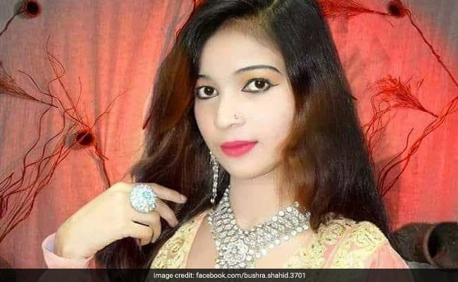Pregnant Pak Singer Didn't Stand During Performance. She Was Shot Thrice
