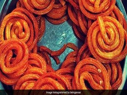 Paneer Jalebi: The Denser Cousin of Jalebi Is Nothing Like Anything You Have Had Before Paneer Jalebi: The Denser Cousin of Jalebi Is Nothing Like Anything You Have Had Before