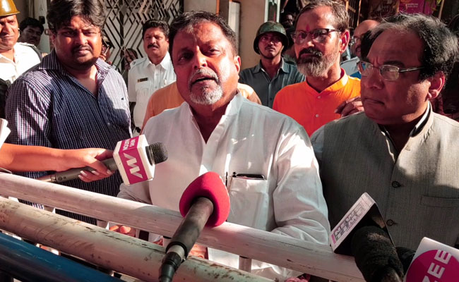 बंगाल में तृणमूल विधायक की हत्या के मामले में भाजपा नेता मुकुल राय समेत चार के खिलाफ मामला दर्ज