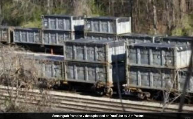 'Poop Train' From New York Fouls This Alabama Town. Town Fights Back