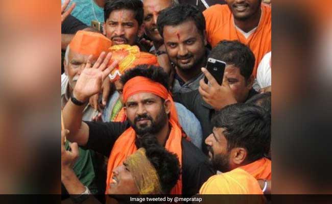 "जनता तय करेगी मैं देशभक्त हूं या गद्दार" : संसद सुरक्षा चूक मामले पर BJP सांसद प्रताप सिम्हा "जनता तय करेगी मैं देशभक्त हूं या गद्दार" : संसद सुरक्षा चूक मामले पर BJP सांसद प्रताप सिम्हा