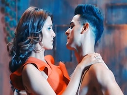 सिंगर आस्था और बिग बॉस वाले प्रियांक का रोमांस हुआ हिट, बादशाह के सपोर्ट से फैलाई सनसनी; देखें Video सिंगर आस्था और बिग बॉस वाले प्रियांक का रोमांस हुआ हिट, बादशाह के सपोर्ट से फैलाई सनसनी; देखें Video