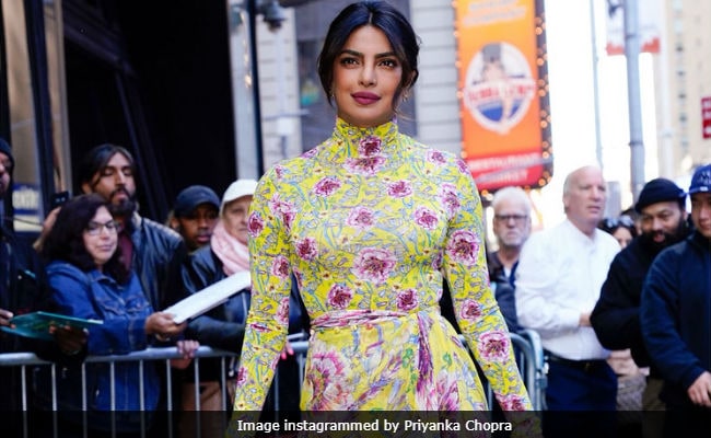 No, Priyanka Chopra Won't Be Meghan Markle's Bridesmaid. She's Still Deciding What To Wear