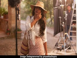 Priyanka Chopra Lets You Browse Through Her <I>Quantico</i> BTS Album. So Chic Priyanka Chopra Lets You Browse Through Her <I>Quantico</i> BTS Album. So Chic