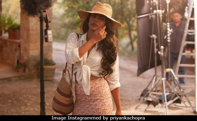 Priyanka Chopra Lets You Browse Through Her <I>Quantico</i> BTS Album. So Chic