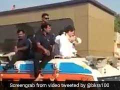 Rahul Gandhi And The Neat Trick With The Garland: Video Is Viral