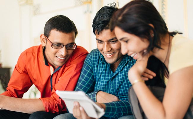 HBSE 12th Result 2018: हरियाणा बोर्ड के 12वीं का रिजल्ट घोषित, नवीन और हीना बने टॉपर