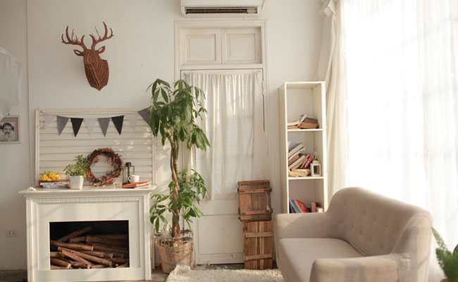 5 Simple Ways To Keep Your Room Cool Without An AC This Summer
