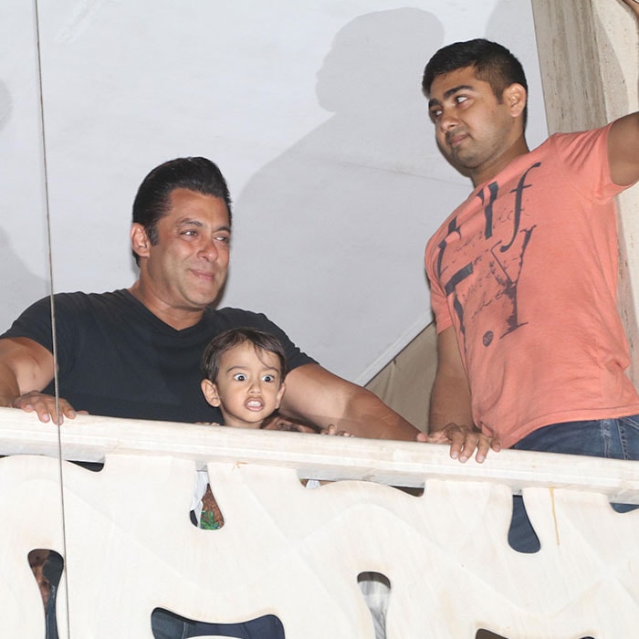 salman khan at gallaxy apartment