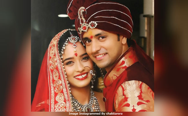 TV Stars Shakti Arora And Neha Saxena Get Married. See Pic
