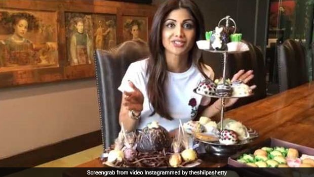 Watching Shilpa Shetty's Easter Sunday Binge Will Give You A Sugar Rush!