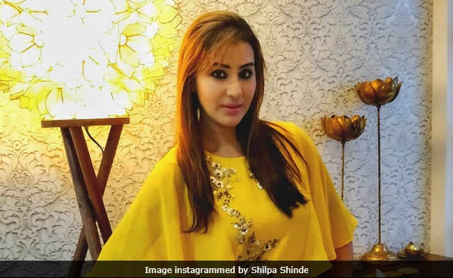 650px x 400px - Shilpa Shinde Defends Tweet With Adult Content After Being Rebuked By Hina  Khan And The Internet