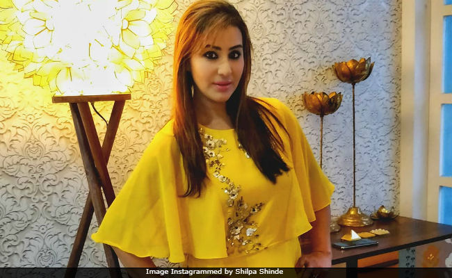 <i>Bigg Boss 11</i> Winner Shilpa Shinde Requests People To 'Forgive' Kapil Sharma