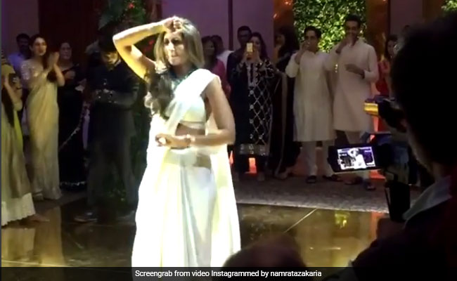 अमिताभ बच्चन की बेटी ने किया पल्लू लटके गाने.. पर डांस, Video Viral