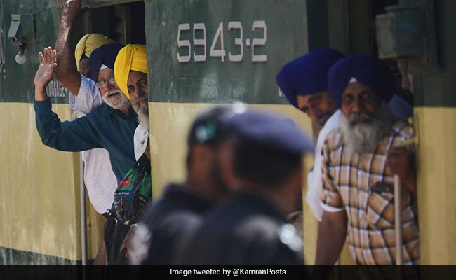 sikh pilgrims pakistan twitter