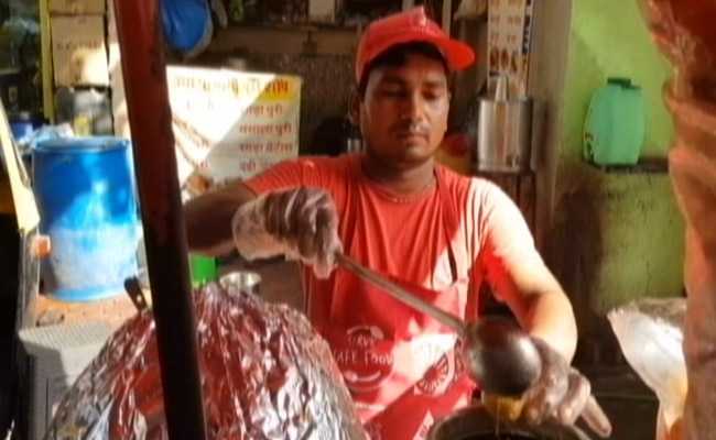 Street Vendors In Mumbai Get Lessons In Hygiene