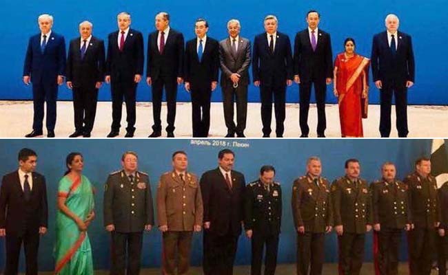 लाजवाब! पुरुषों की मीटिंग में सुषमा स्‍वराज और निर्मला सीतारमण का जलवा, Photos Viral