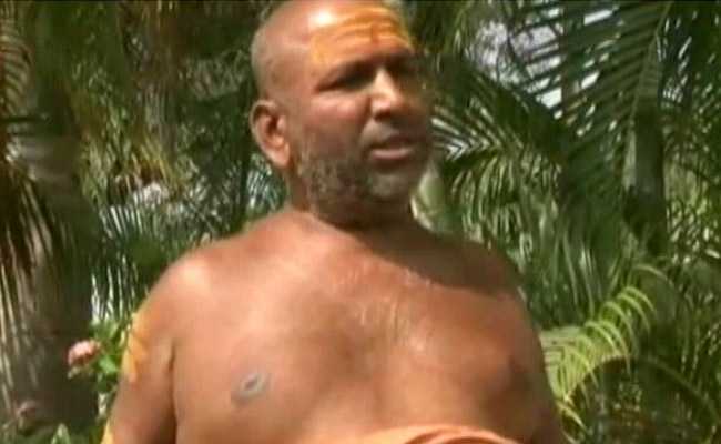 राज्यमंत्री का दर्जा प्राप्त बाबा की नर्मदा परिक्रमा से आंखों की रोशनी लौटी!