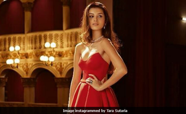 Meet <i>Student Of The Year 2</i>'s Tara Sutaria, Tiger Shroff and Ananya Panday's Classmate