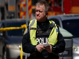 Toronto Cop Praised On Social Media For Refusing To Shoot Van Suspect Toronto Cop Praised On Social Media For Refusing To Shoot Van Suspect