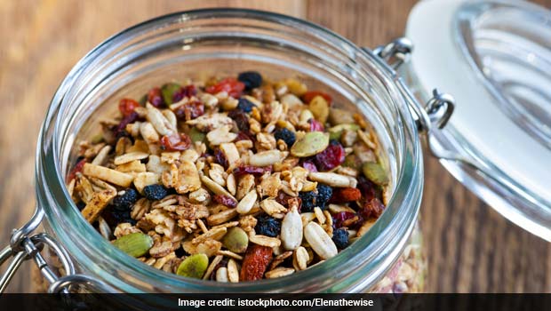 How to Buy Healthy Trail Mix