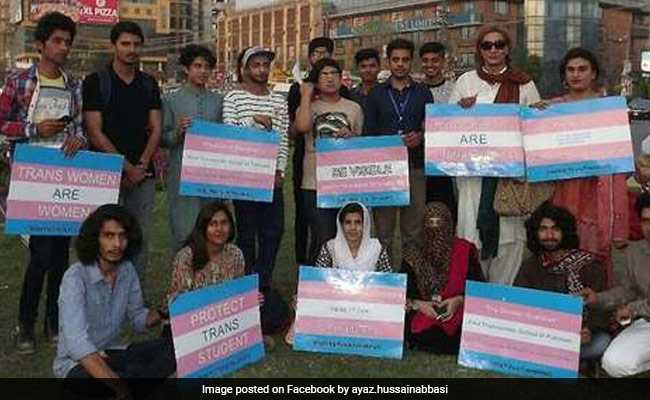 Pakistan's First School For Transgenders Begin Classes