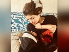 Like This Pic Of Twinkle Khanna And Nitara? So Do Anil Kapoor, Bobby Deol And Others