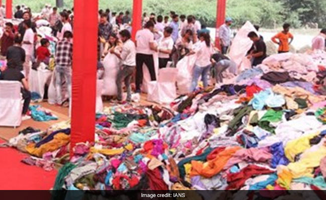 Guinness Record In Udaipur After Donation Of Over 3 Lakh Clothing Items
