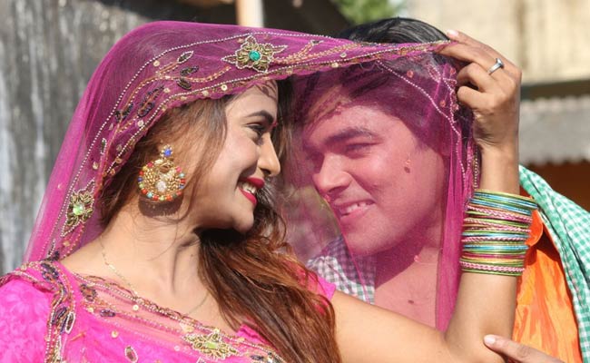 'गदर 2' का एक्शन स्टार इस फिल्म में मचाएगा धमाल, आम्रपाली दुबे का होगा आइटम सॉन्ग