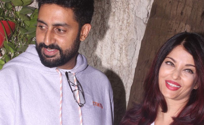 Aishwarya Rai, Abhishek Bachchan, Ranbir Kapoor At Amitabh Bachchan And Rishi Kapoor's 102 Not Out Screening