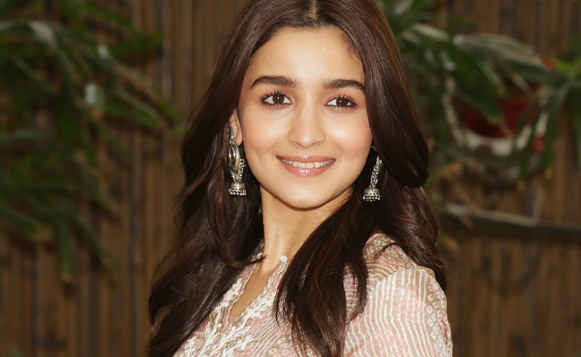 <i>Raazi</i> Star Alia Bhatt Explains Why Not All Spies Have A 'James Bond-Like Persona'