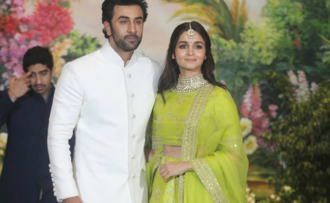 Did Alia Bhatt's Sister Shaheen Just Confirm Ranbir Kapoor Rumours With A Single Emoji?