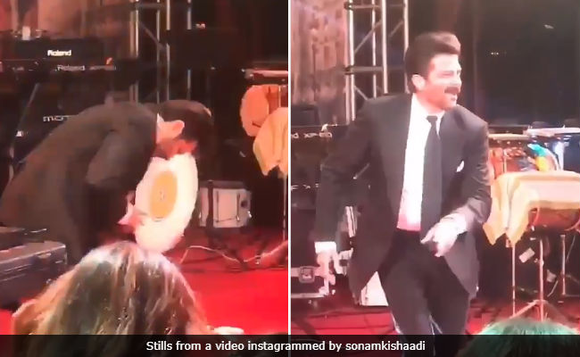 Sonam Kapoor and Anand Ahuja's Reception: Jhakaas Dad Anil Kapoor Made The Reception Legendary... <i>Dhina Dhin Dha</i>