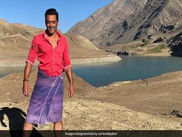 बॉबी देओल को ठंडे पानी में कूदने पर किया मजबूर, शेयर किया Funny Look बॉबी देओल को ठंडे पानी में कूदने पर किया मजबूर, शेयर किया Funny Look